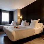 Ξενοδοχείο Plaza 4*