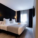 Ξενοδοχείο Plaza 4*