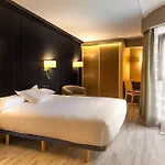 Plaza Ξενοδοχείο 4*