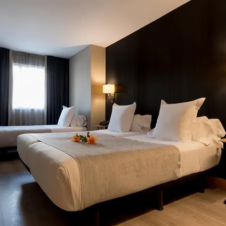 Hotel Plaza 4*