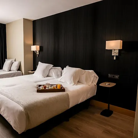 Hotel Plaza 4*