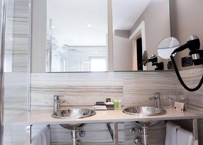 酒店 广场酒店 4*