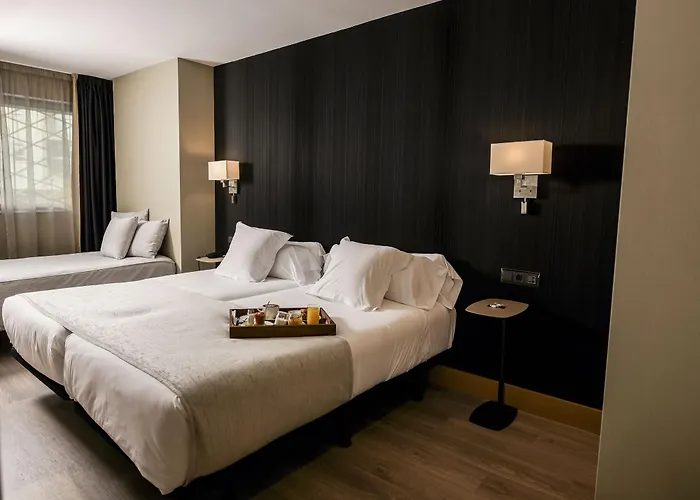 Ξενοδοχείο Plaza 4*