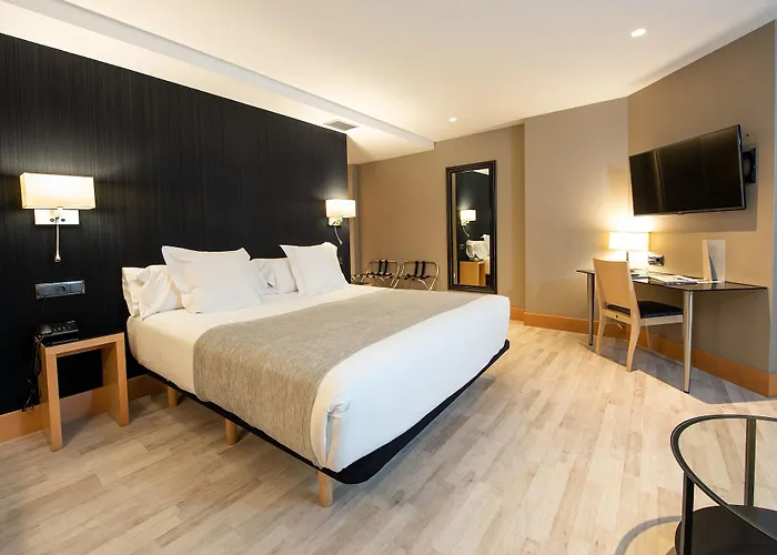 Plaza Ξενοδοχείο 4*