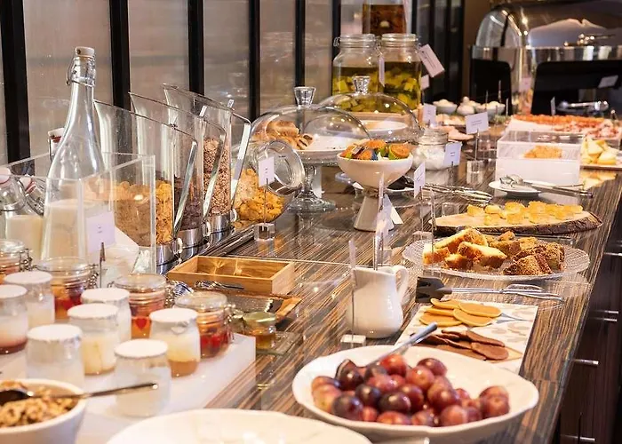 Ξενοδοχείο Plaza 4*