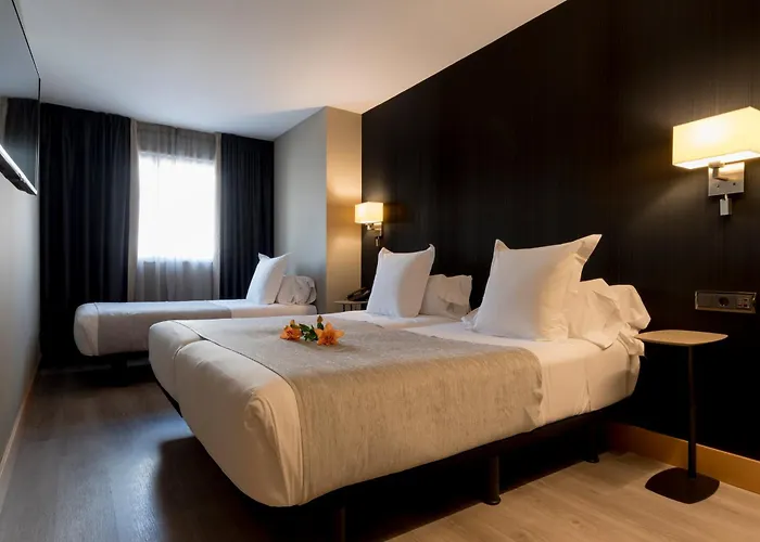 Ξενοδοχείο Plaza 4*