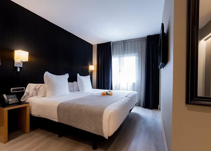 Ξενοδοχείο Plaza 4*