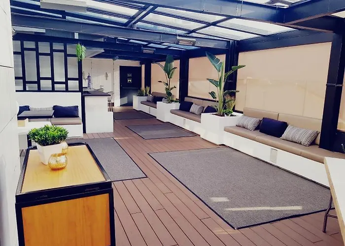 广场酒店 酒店 4*